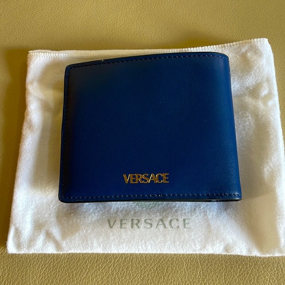 NWT NIB VERSACE MEDUSA BIFOLD WALLET BLUE CALF LEATHER W AUTHENTICATION CARD - Picture 7 of 14